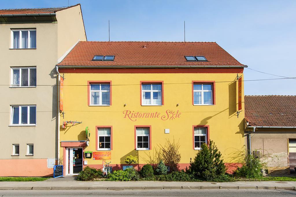 Penzion Sole Bučovice Zewnętrze zdjęcie